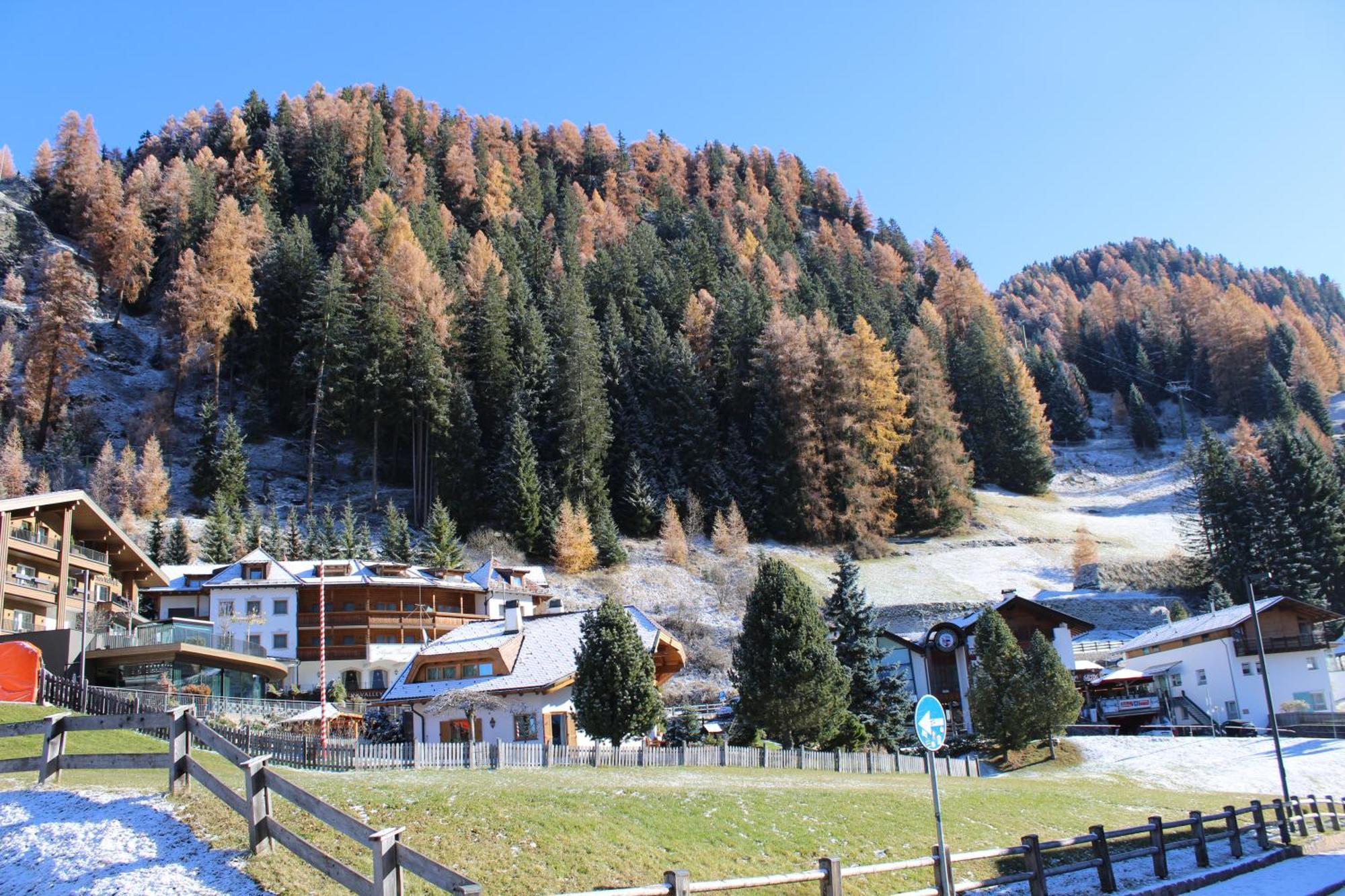 Hotel Europa Dolomites Selva di Val Gardena Exteriör bild